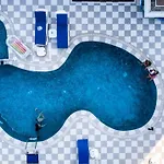 Vesta Hotel