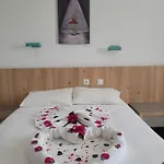 Hotel Vesta Side