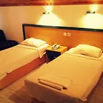 Hotel Vesta 3*