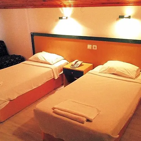 Hotel Vesta Side