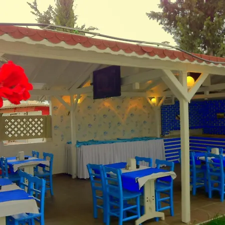 Vesta Hotel Side